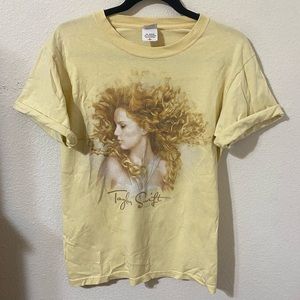 Rare Taylor Swift Fearless Tour Tee